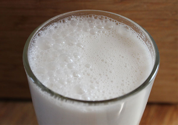 almond-milk-recipe-using-unpasteurized-almonds
