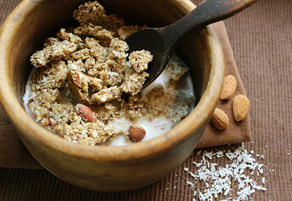 coconut-almond-granola-recipe coconut-almond-granola-recipe