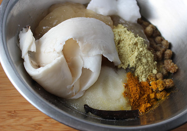 healthy-lemon-bars-homemade