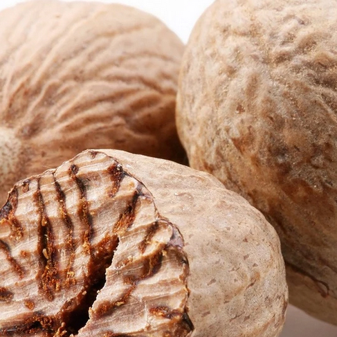 herbal-flavor-enhancers-nutmeg- herbal-flavor-enhancers-nutmeg-