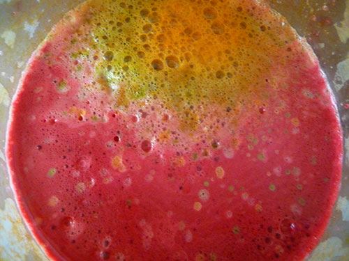 juicing-recipes-beet-strawberry-cucumber