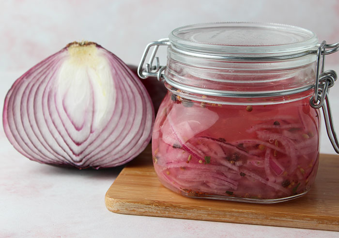 Red Onions, An Easy Lacto-Fermented Style Recipe