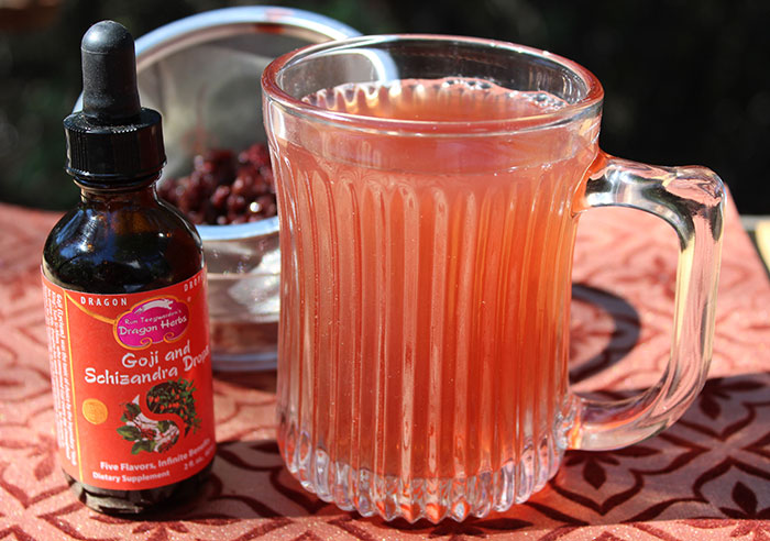 schizandra-berry-tea-extract