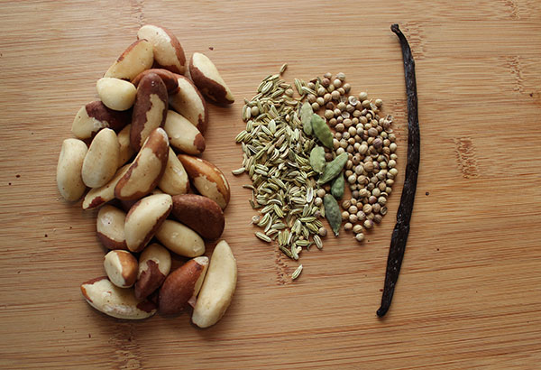 shake-recipe-nut-milk-ingredients shake-recipe-nut-milk-ingredients