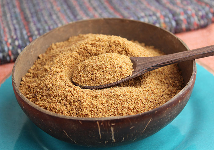 spoon-close-up-coconut-sugar-bowl spoon-close-up-coconut-sugar-bowl