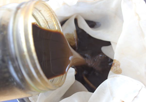 straining-homemade-tincture-2 straining-homemade-tincture-2